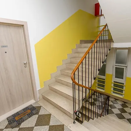 Blue Moon سبليت